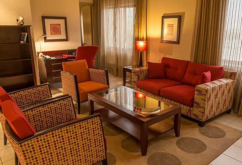 בית מלון כפרי Mondior At Emperors Palace