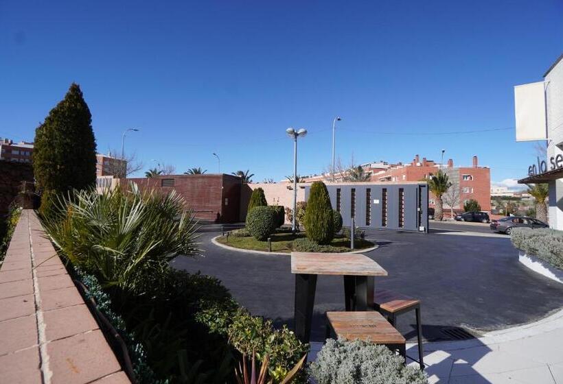 Отель Reston Valdemoro