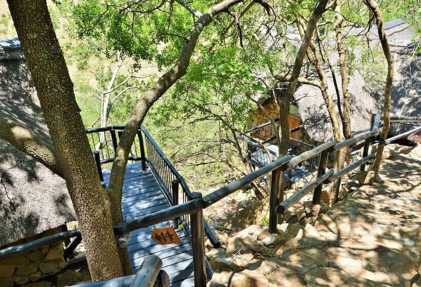 فندق Tshukudu Bush Lodge