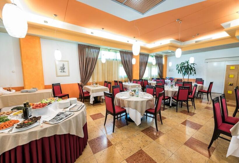 בית מלון כפרי West Point Airport