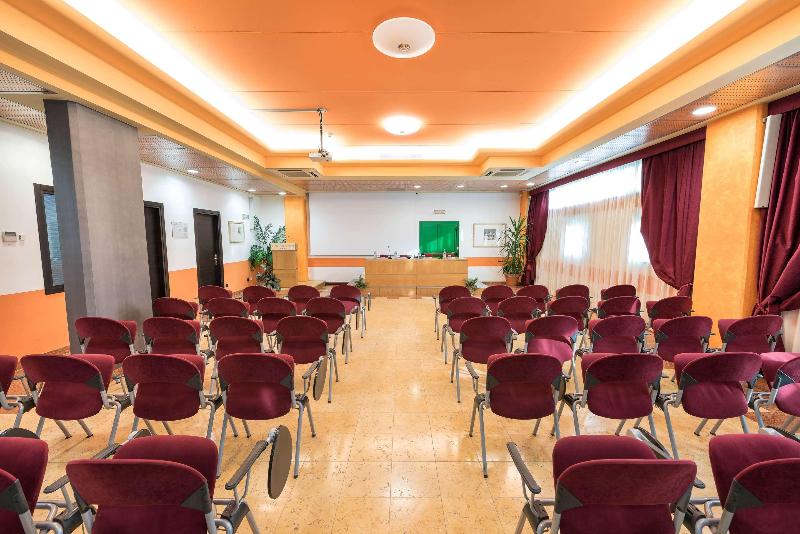 בית מלון כפרי West Point Airport