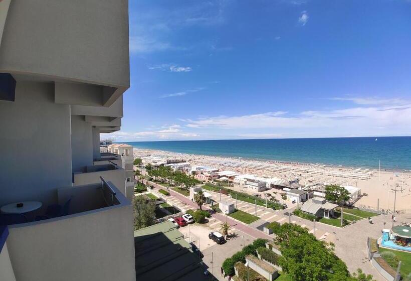 هتل Baltic Riccione Fronte Mare