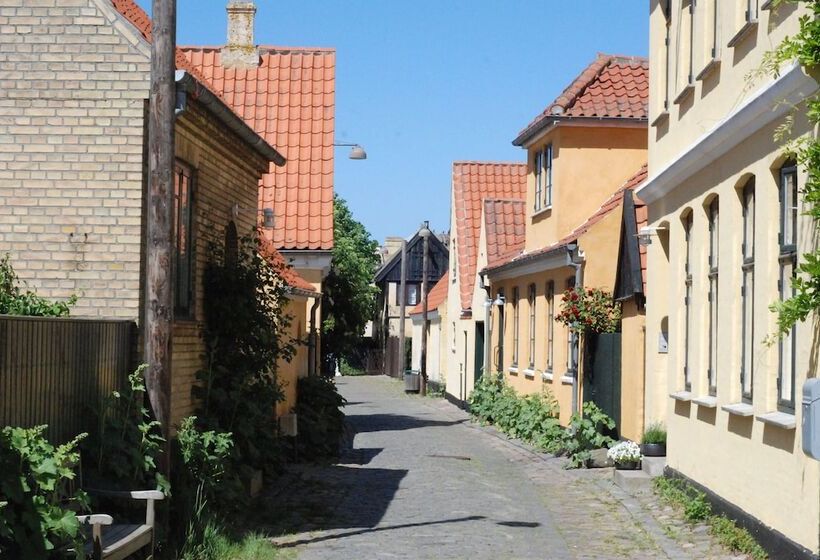 هتل Copenhagen Airport