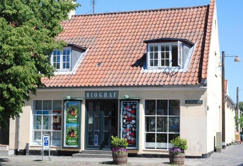 هتل Copenhagen Airport