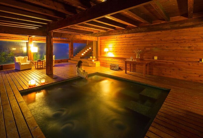 هتل Hostería Isla Victoria Lodge