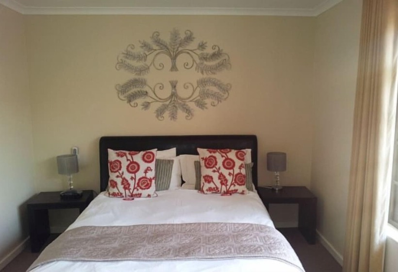 בית מלון כפרי Palm Beach Guesthouse