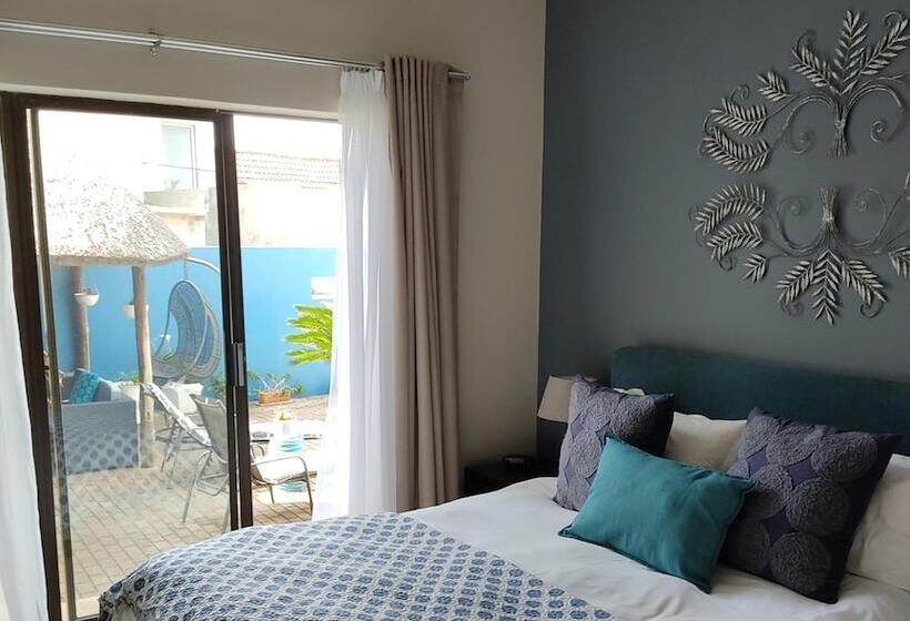 בית מלון כפרי Palm Beach Guesthouse