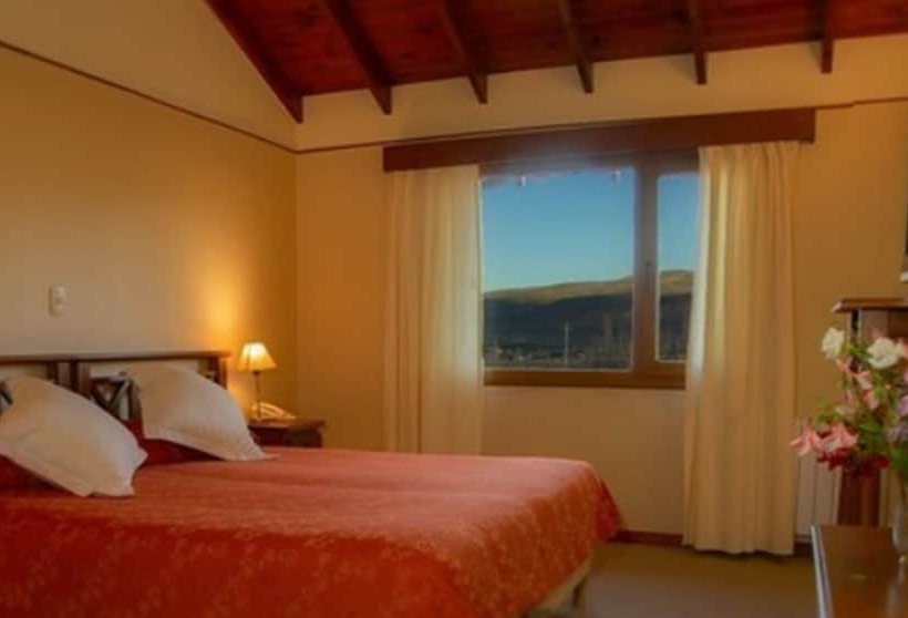 هتل Terraza Coirones