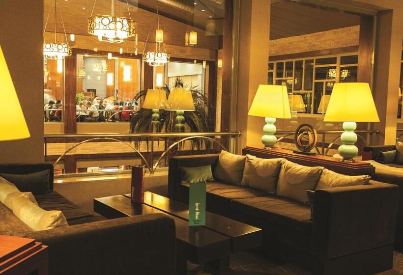 Kolin Hotel Spa & Convention Center