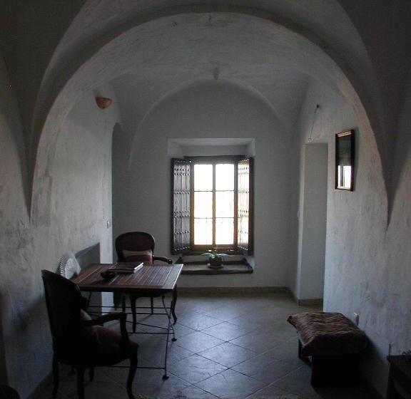 هتل La Casa De Bovedas Charming Inn