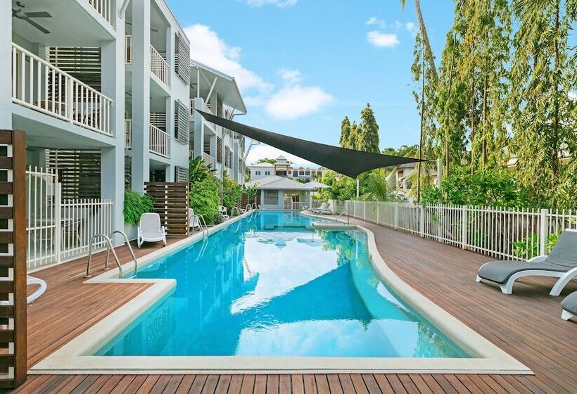 هتل Mantra Aqueous On Port