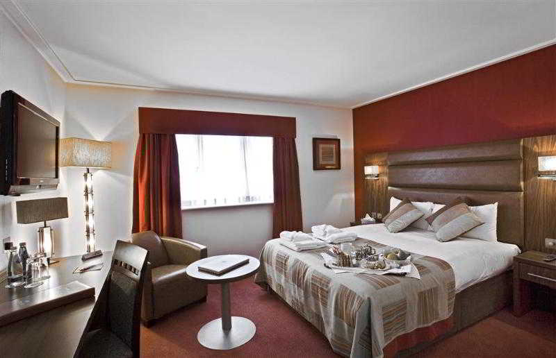 Отель Mercure Newbury West Grange