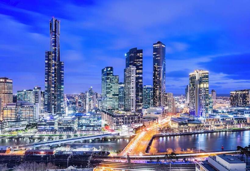 בית מלון כפרי Oaks Melbourne On Market