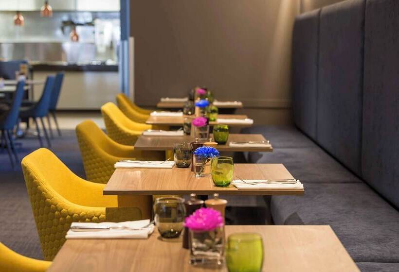 בית מלון כפרי Oaks Melbourne On Market