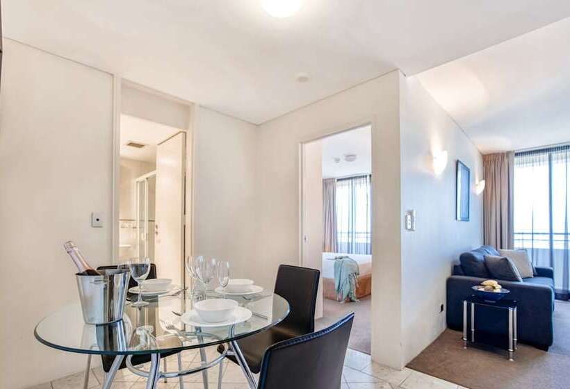 Отель Park Regis Concierge Apartments