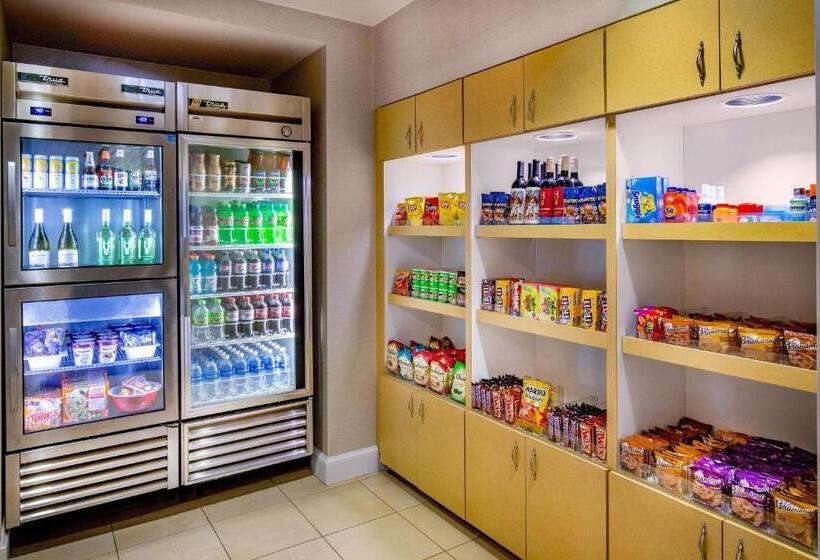 هتل Residence Inn By Marriott Chesapeake Greenbrier