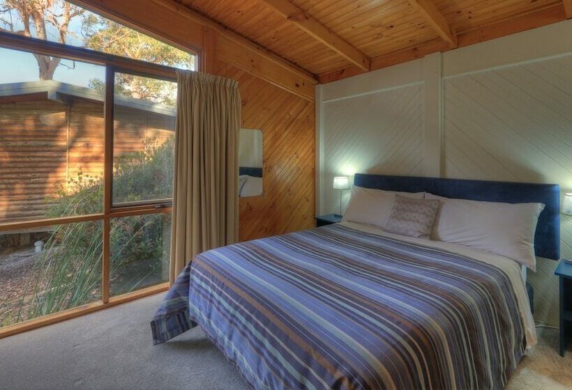 בית מלון כפרי Stewarts Bay Lodge