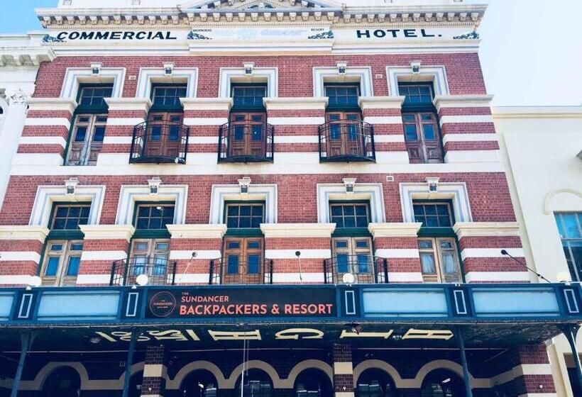 فندق Sundancer Backpackers Hostel
