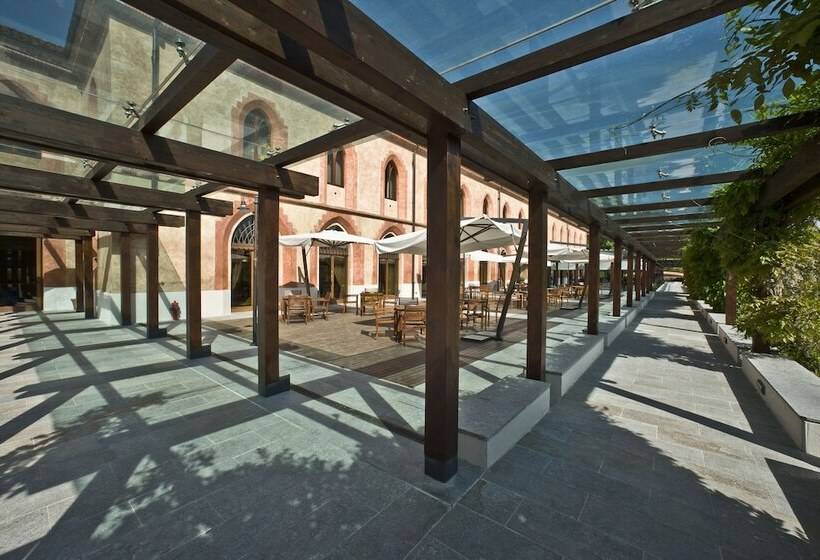 ホテル Albergo Dell Agenzia