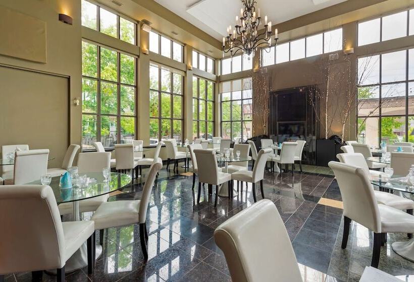 호텔 Best Western Plus Perth Parkside Inn & Spa