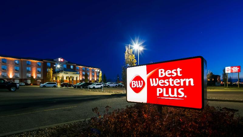 هتل Best Western Plus Red Deer Inn & Suite