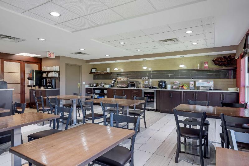 هتل Best Western Plus Red Deer Inn & Suite