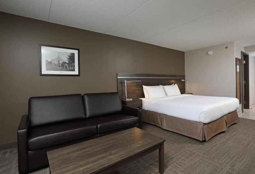 Отель Canad Inns Destination Centre Brandon