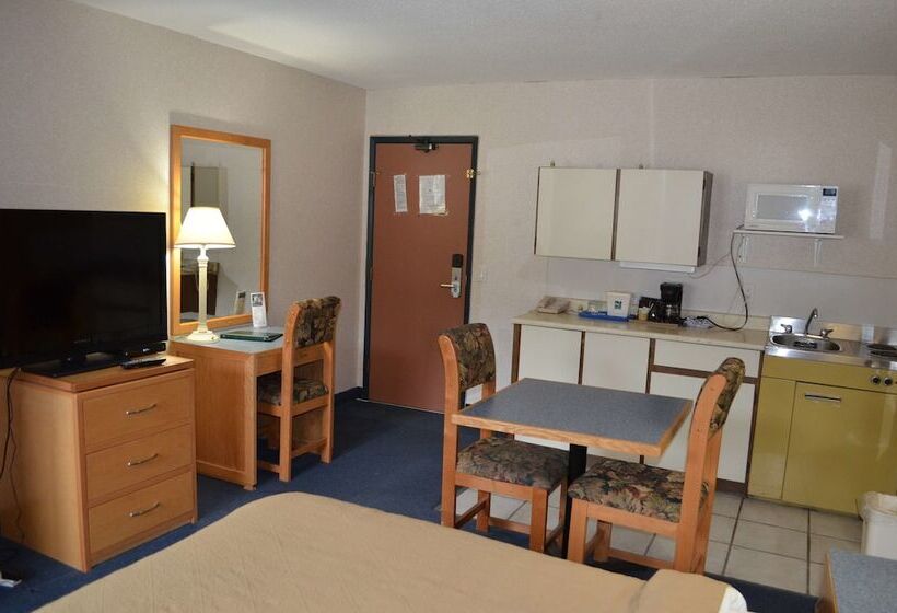 בית מלון כפרי Canadas Best Value Inn & Suites Castlegar