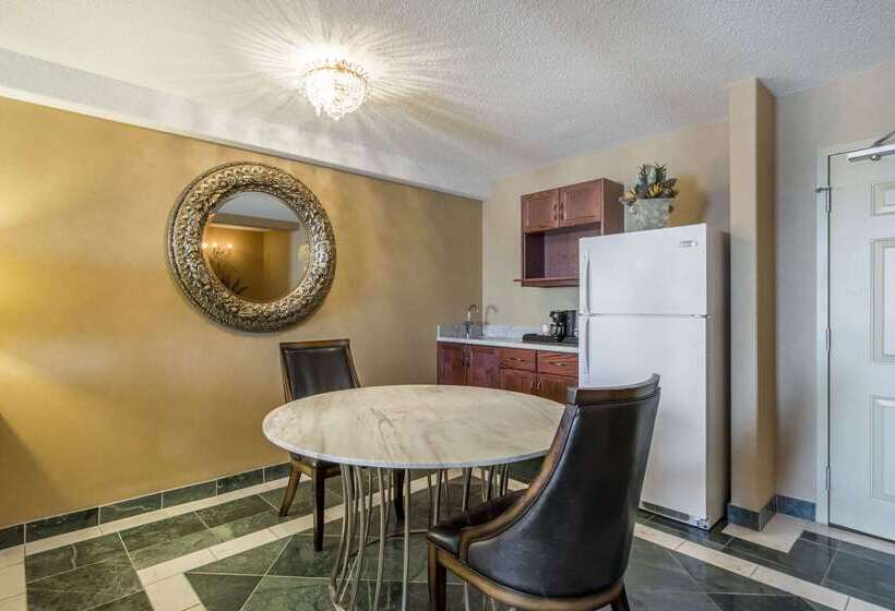 Clarion Hotel & Conference Centre