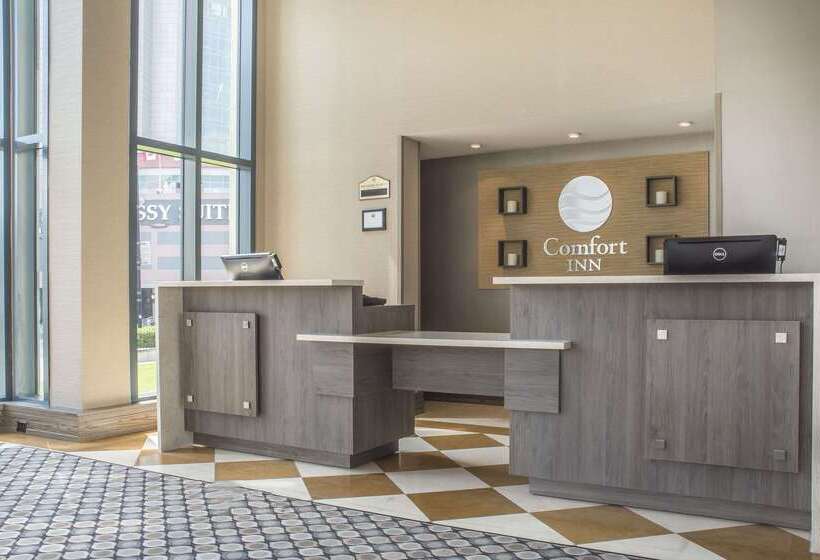هتل Comfort Inn Fallsview