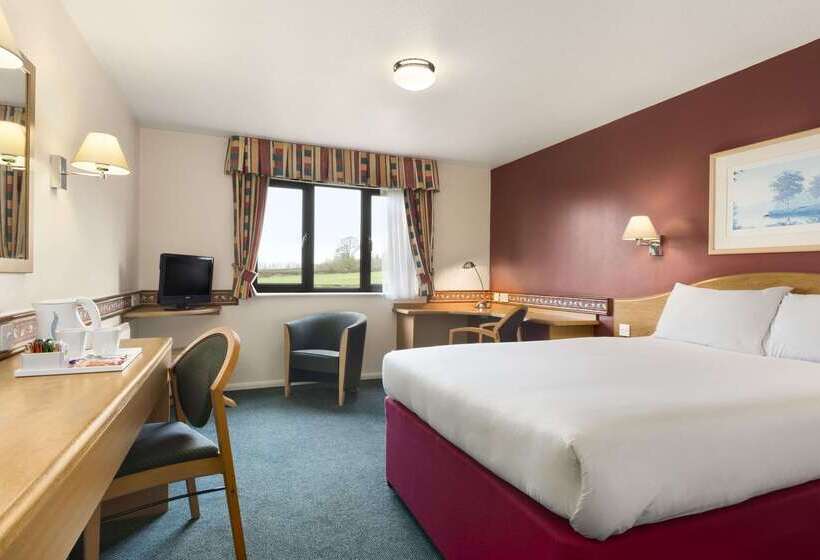 호텔 Days Inn Michaelwood M5