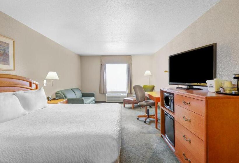 בית מלון כפרי Days Inn By Wyndham Red Deer