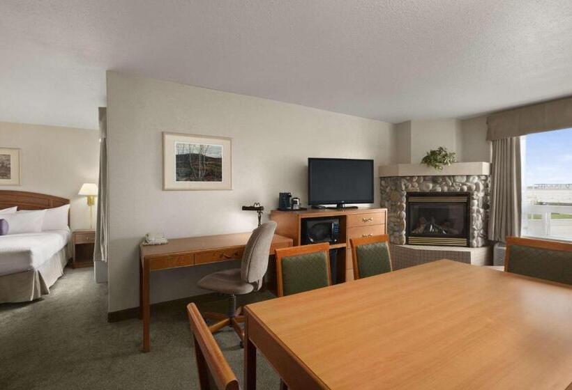 בית מלון כפרי Days Inn By Wyndham Red Deer