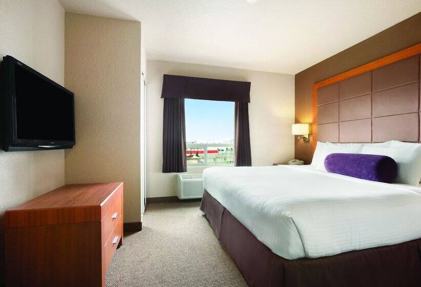 בית מלון כפרי Days Inn By Wyndham Red Deer