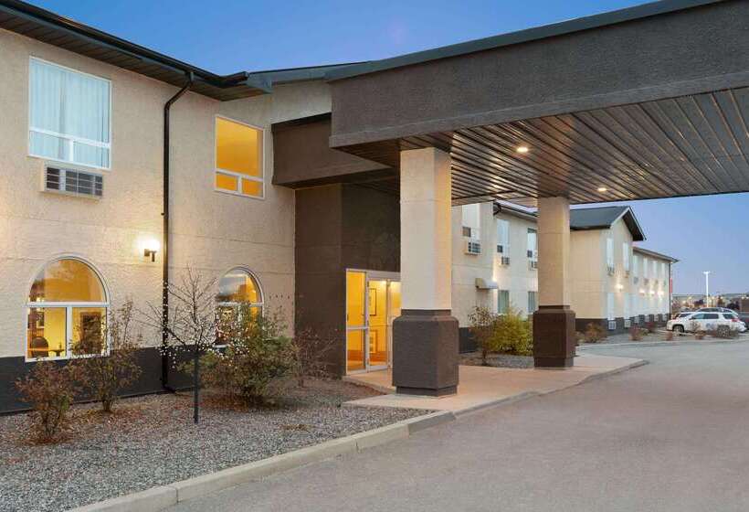 فندق Days Inn & Suites By Wyndham Thompson
