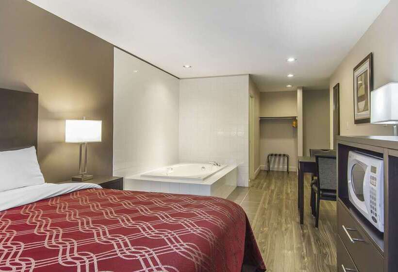 בית מלון כפרי Econo Lodge Inn & Suites
