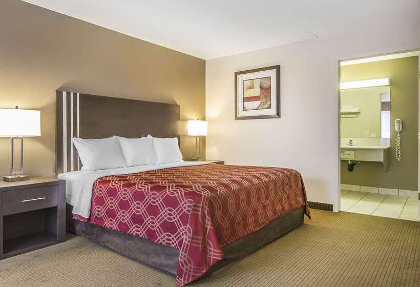 בית מלון כפרי Econo Lodge Inn & Suites