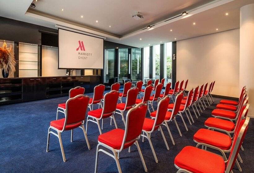 ホテル Ghent Marriott