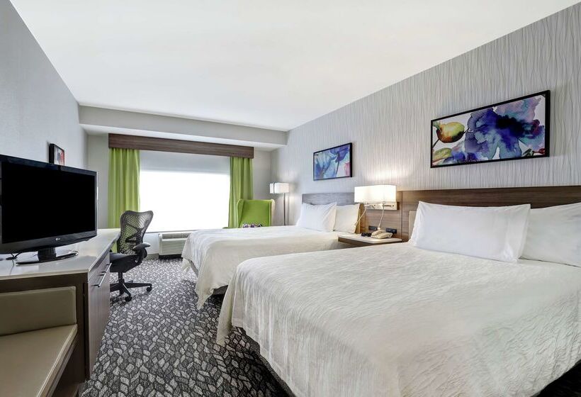 هتل Hilton Garden Inn Toronto/ajax