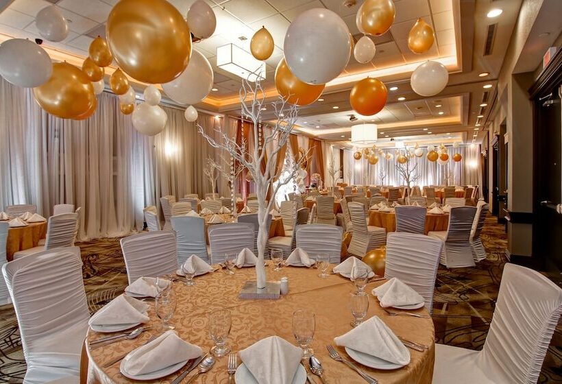 فندق Hilton Garden Inn Toronto/ajax