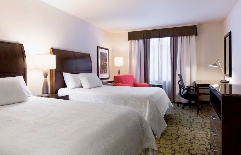 فندق Hilton Garden Inn West Edmonton