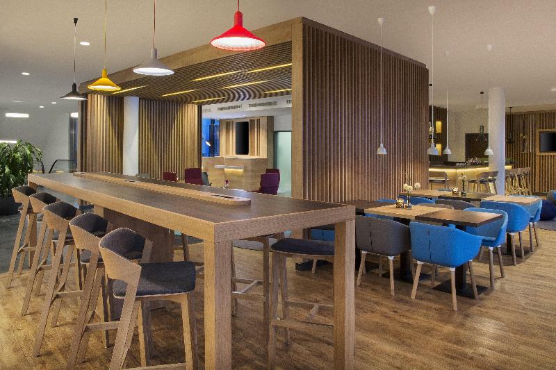 هتل Holiday Inn Express Baden Baden, An Ihg