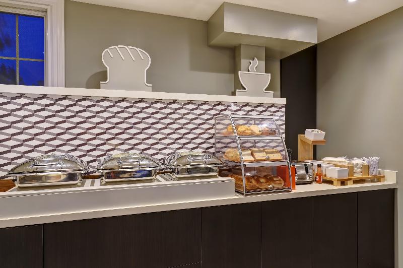 هتل Holiday Inn Express Whitby Oshawa, An Ihg