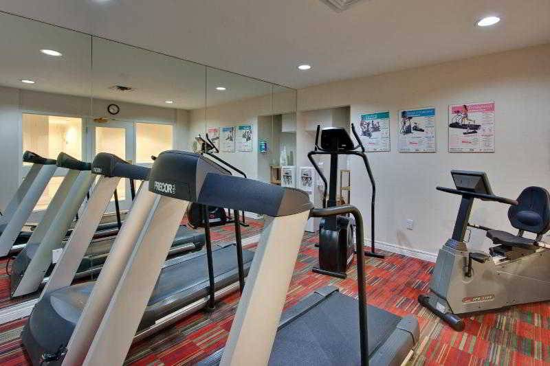 هتل Holiday Inn Express Whitby Oshawa, An Ihg