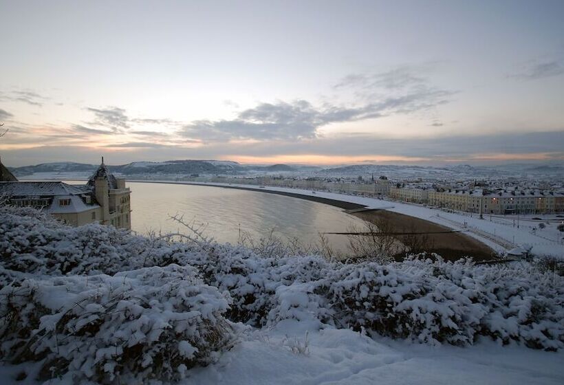 בית מלון כפרי Imperial