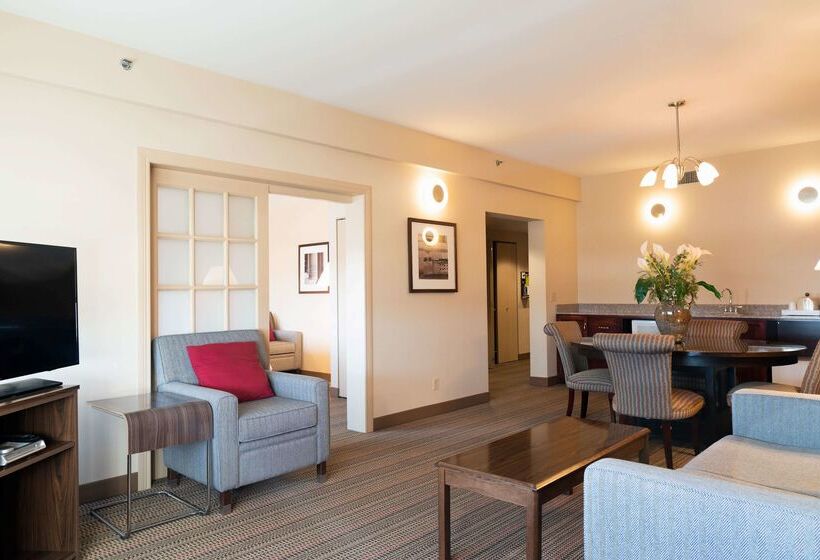 هتل Lakeview Signature, Trademark Collection By Wyndham
