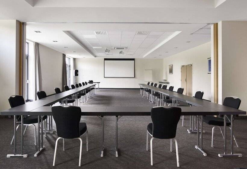 فندق Park Inn By Radisson Liege Airport