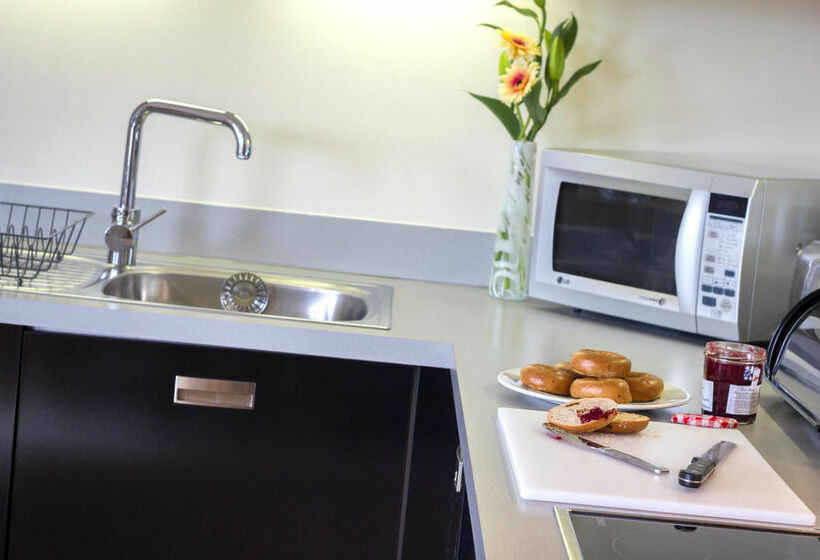 هتل The Postbox By Bridgestreet