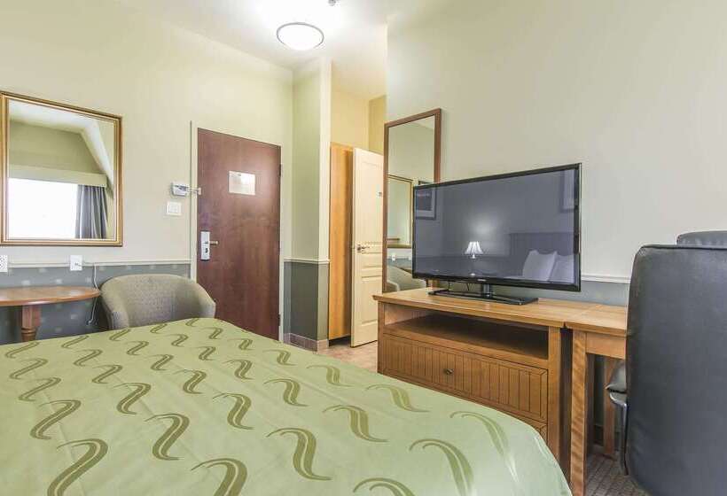 בית מלון כפרי Quality Inn