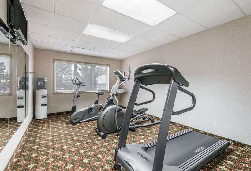 בית מלון כפרי Park Hill Inn & Suites